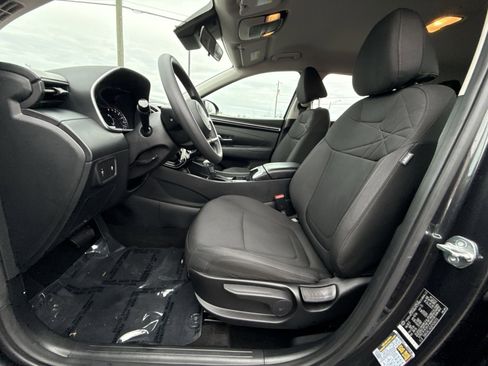 Certified 2023 Hyundai Tucson SE image 13