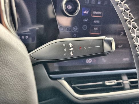 New 2026 Chevrolet Equinox EV LT image 22