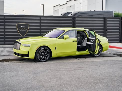 Used 2025 Rolls-Royce Ghost Black Badge image 5