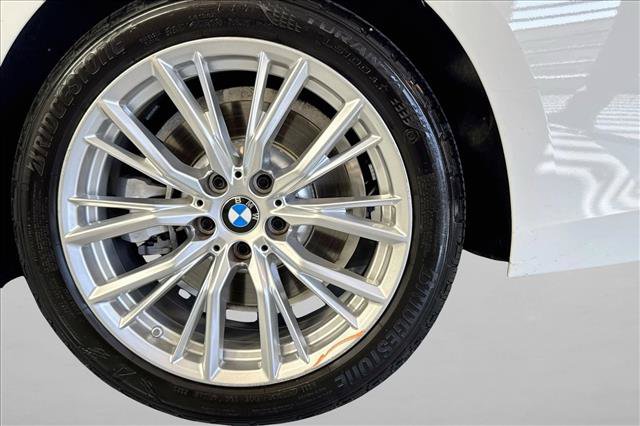 Used 2023 BMW 330i Sedan w/ Convenience Package RWD image 30
