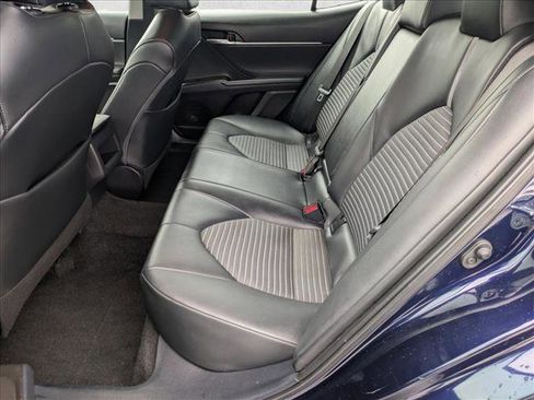 Used 2021 Toyota Camry SE image 17
