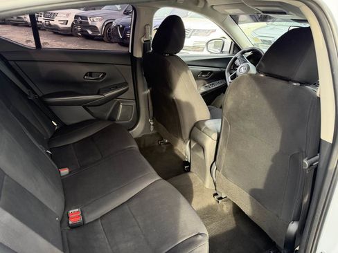 Used 2024 Nissan Sentra S image 11