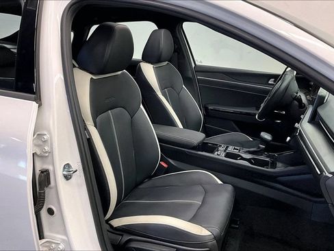 Used 2025 Kia K5 GT-Line w/ GT-Line Premium Package FWD image 6