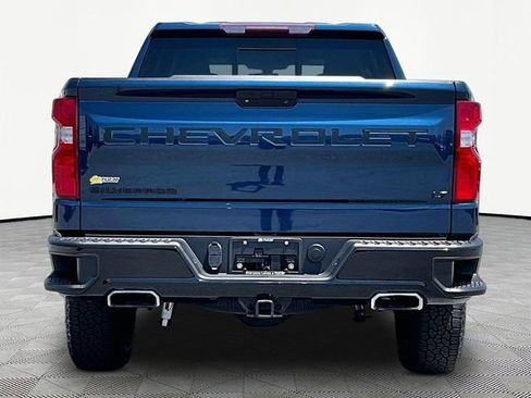 Used 2021 Chevrolet Silverado 1500 LT Trail Boss w/ Convenience Package II AWD/4WD image 5
