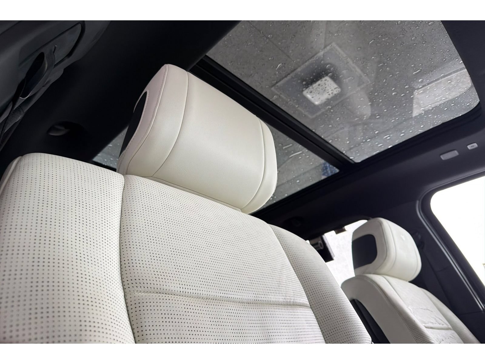 Used 2023 Toyota Tundra Capstone AWD/4WD image 17