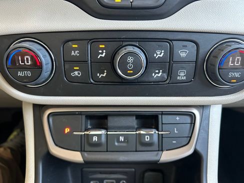 Used 2023 GMC Terrain Denali w/ LPO, Floor Liner Package AWD/4WD image 18