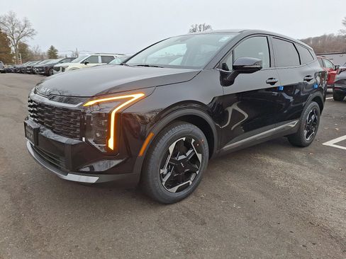 New 2026 Kia Sportage S image 3