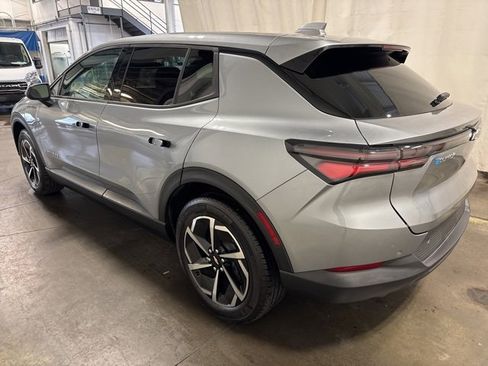 Used 2025 Chevrolet Equinox EV LT image 6