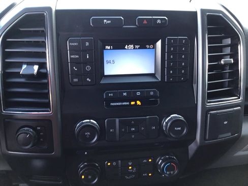 Used 2018 Ford F150 XLT AWD/4WD image 12