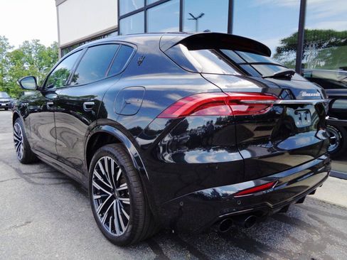 Used 2023 Maserati Grecale Modena AWD/4WD image 7