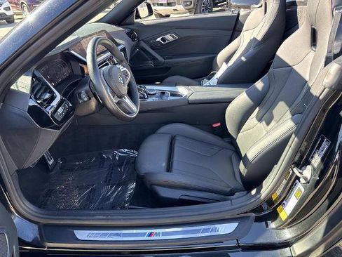 Used 2021 BMW Z4 sDrive30i w/ M Sport Package image 22