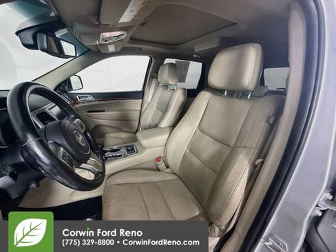 Used 2011 Jeep Grand Cherokee Limited w/ Luxury Group II AWD/4WD image 23