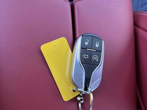 Used 2022 Maserati Levante GT image 9