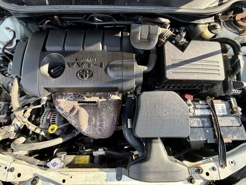 Used 2011 Toyota Camry LE image 17