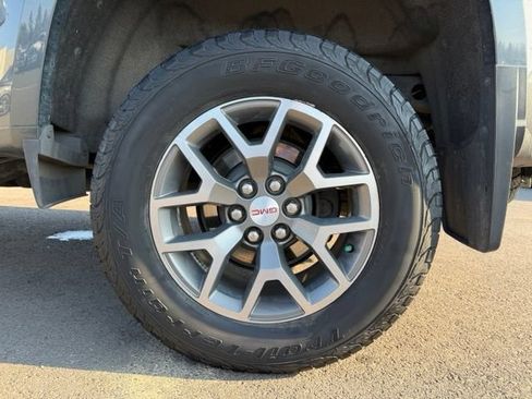 Used 2015 GMC Canyon SLE w/ All-Terrain Package AWD/4WD image 8