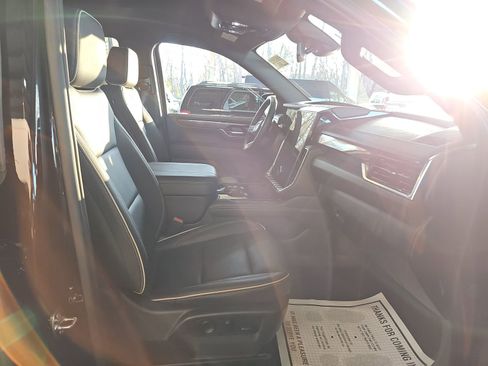 Used 2026 GMC Yukon Elevation image 11