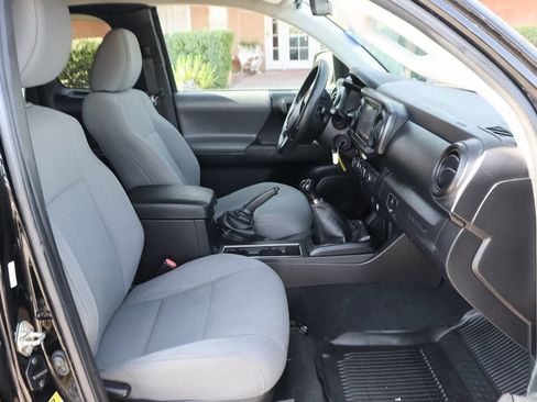 Used 2016 Toyota Tacoma SR w/ SR Convenience Package AWD/4WD image 37