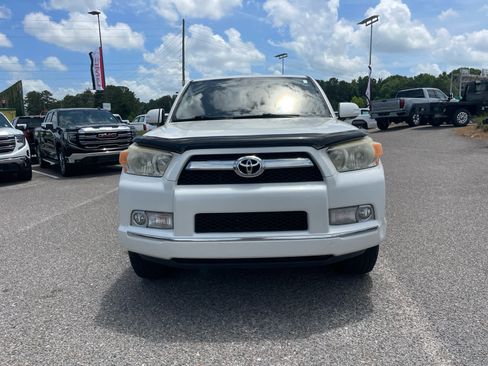 Used 2013 Toyota 4Runner SR5 w/ Convenience Pkg RWD image 2