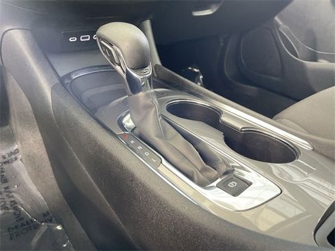 Used 2024 Chevrolet Malibu LT image 25