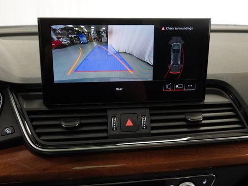 Used 2023 Audi Q5 2.0T Premium w/ Convenience Package AWD/4WD image 18