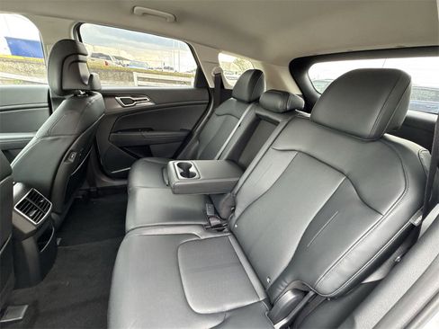 New 2026 Kia Sportage EX image 22