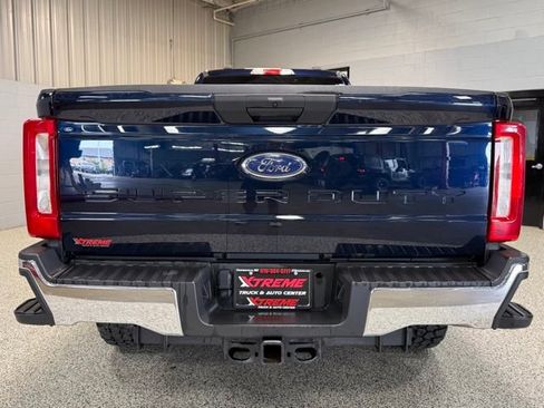 Used 2023 Ford F250 XLT w/ FX4 Off-Road Package AWD/4WD image 5