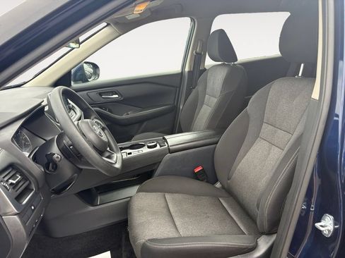 Used 2024 Nissan Rogue SV AWD/4WD image 9