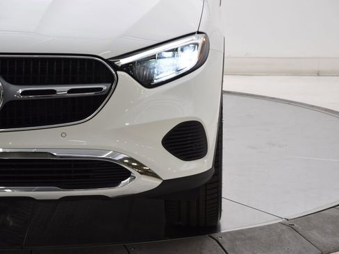 Used 2026 Mercedes-Benz GLC 300 image 10