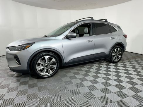 Used 2023 Ford Escape Platinum image 19