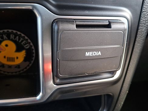Used 2022 Jeep Wrangler Sport AWD/4WD image 23