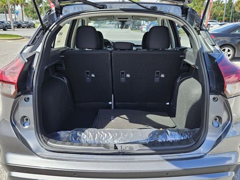 New 2025 Nissan Kicks Play S image 6