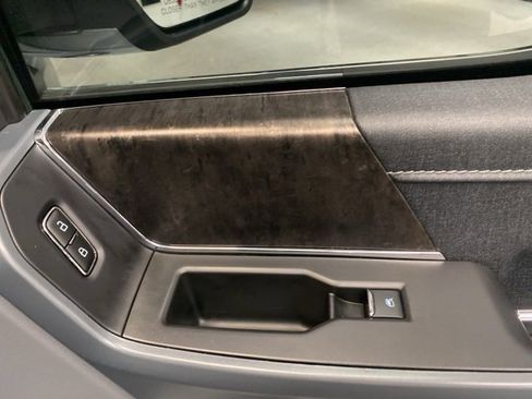 Used 2023 Ford F150 Lariat w/ Trailer Tow Package image 41