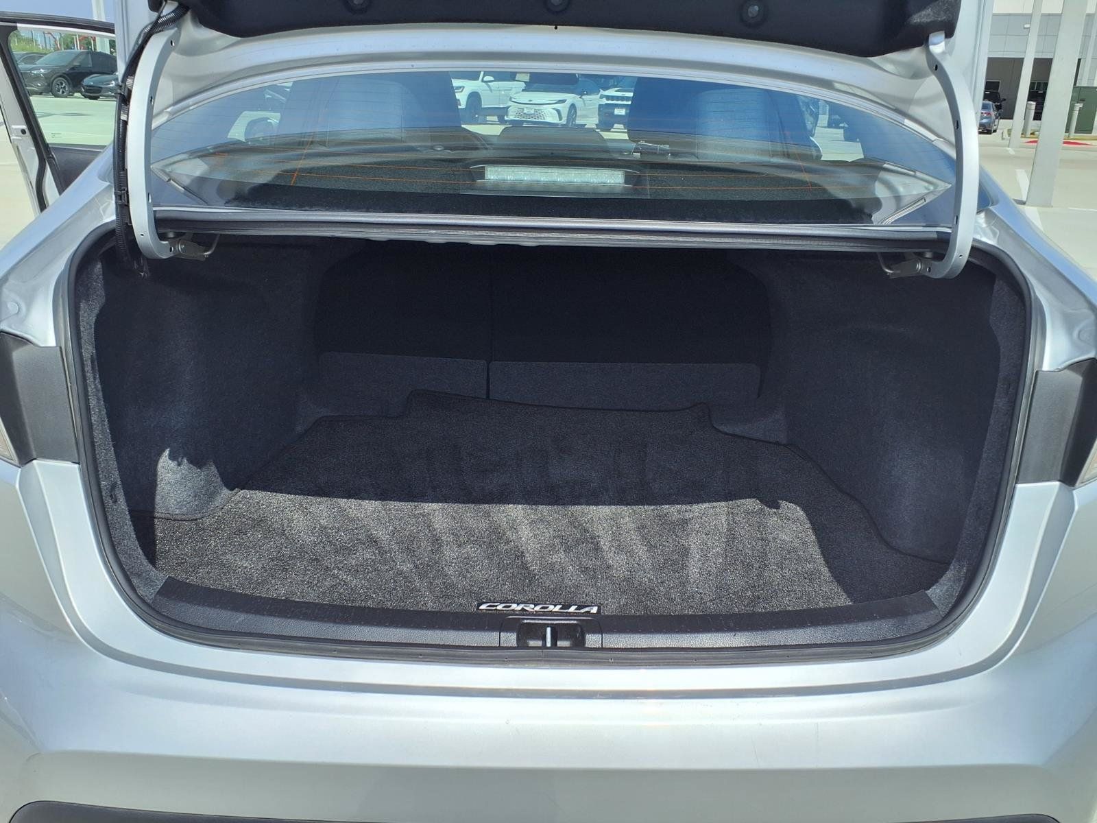 Used 2026 Toyota Corolla LE FWD image 26