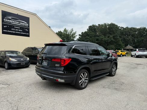 Used 2016 Honda Pilot Touring image 7