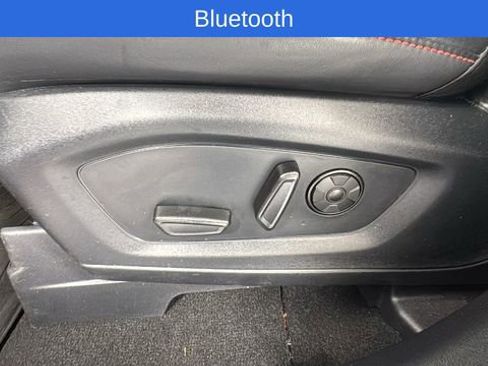 Used 2025 Ford Explorer ST image 11