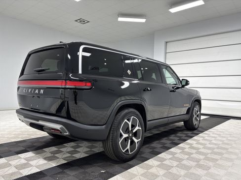 Used 2024 Rivian R1S Adventure AWD/4WD image 5