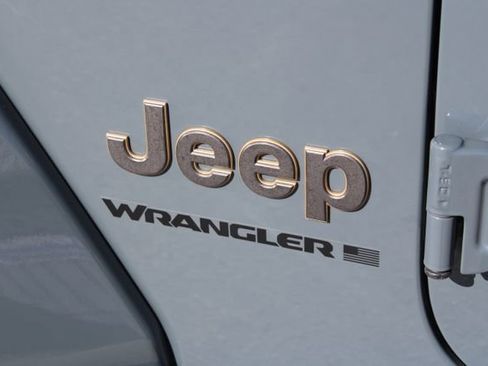 Used 2024 Jeep Wrangler Unlimited Rubicon 392 image 17