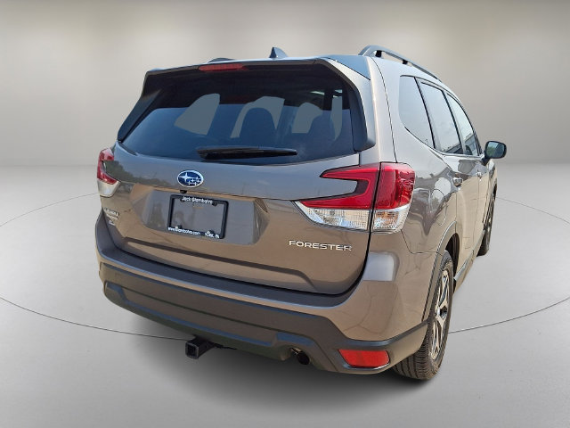 Used 2024 Subaru Forester Premium AWD/4WD image 10