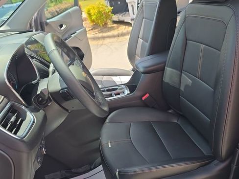 Used 2024 Chevrolet Equinox Premier AWD/4WD image 16
