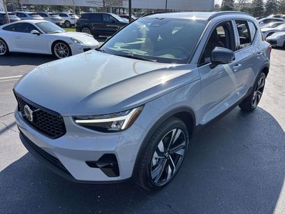 New 2026 Volvo XC40 B5 Plus w/ Climate Package