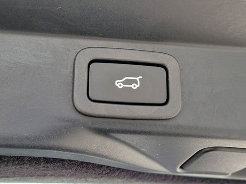 Used 2021 Land Rover Range Rover Sport HSE Silver Edition image 10