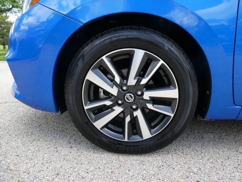Used 2021 Nissan Versa SV FWD image 31