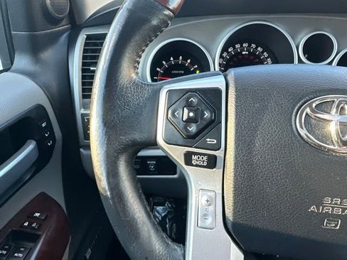 Used 2016 Toyota Sequoia Platinum AWD/4WD image 25