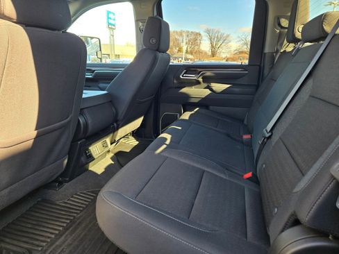 Certified 2025 Chevrolet Silverado 2500 LT w/ Convenience Package AWD/4WD image 17