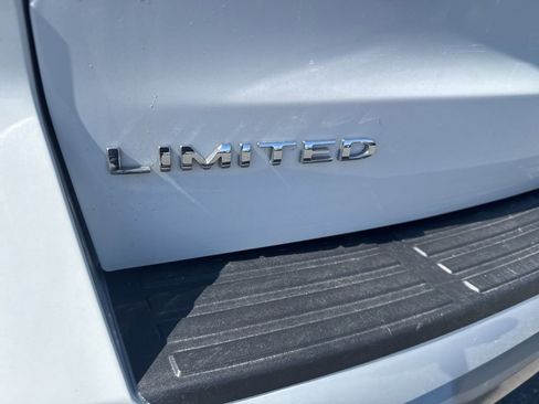 Used 2024 Ford Expedition Limited AWD/4WD image 8
