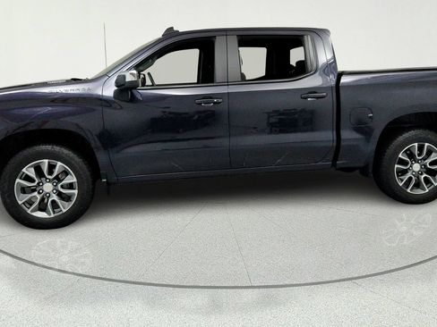 Used 2024 Chevrolet Silverado 1500 LT AWD/4WD image 2