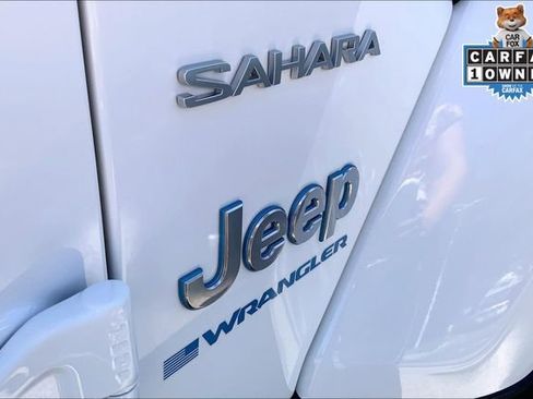 Used 2024 Jeep Wrangler Unlimited Sahara AWD/4WD image 8