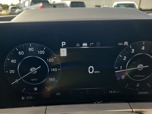 Used 2025 Kia Telluride SX X-Line AWD/4WD image 22