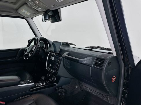 Used 2017 Mercedes-Benz G 550 image 32