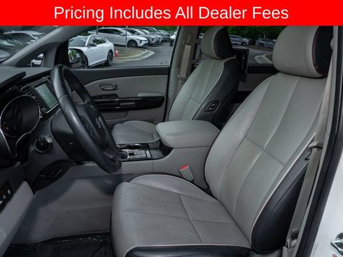 Used 2021 Kia Sedona SX FWD image 12